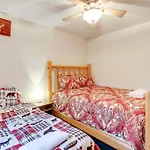 Pet-Friendly Pocono Lake Oasis With Hot Tub!